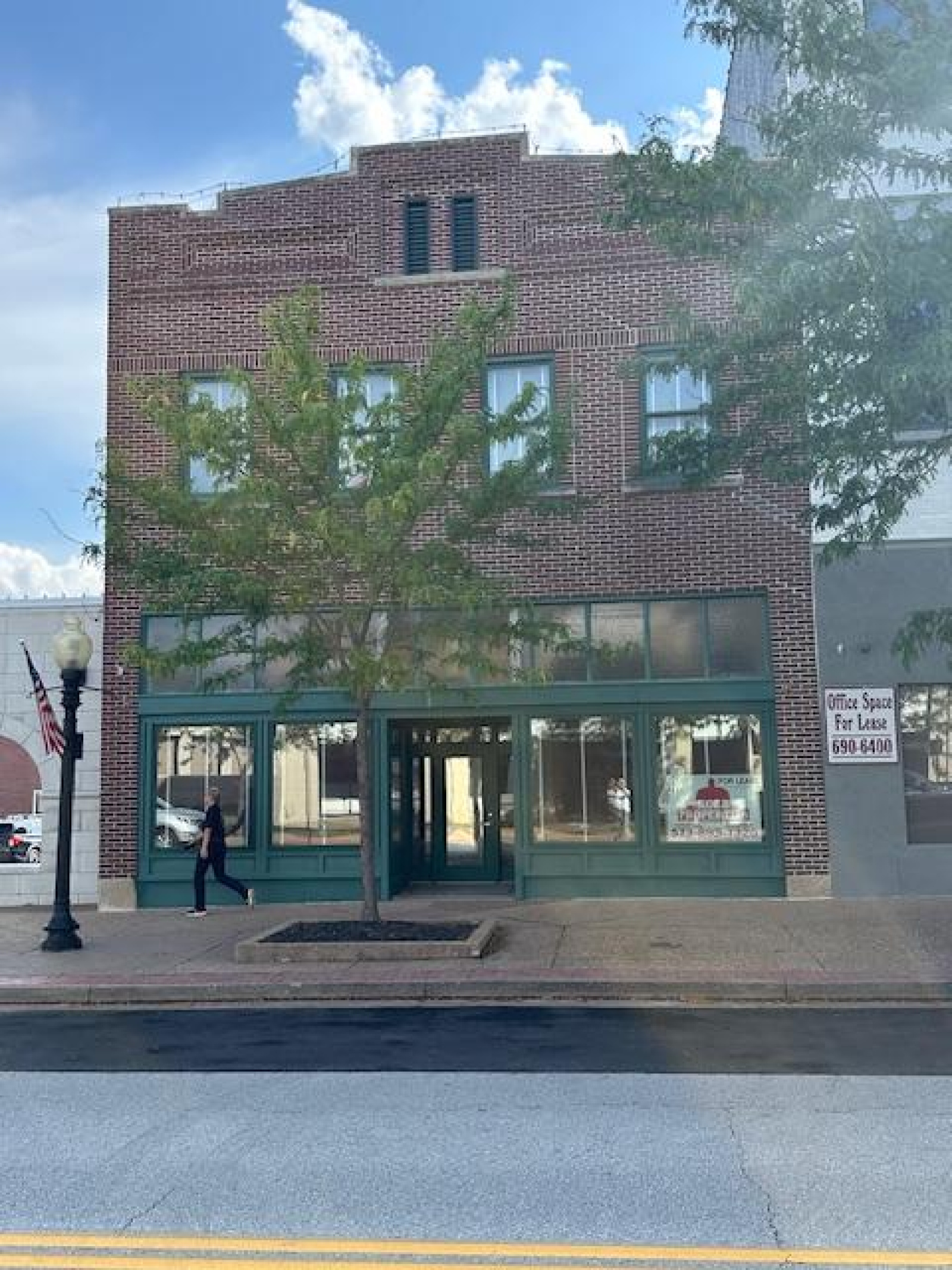 314 High Street, Jefferson City, Missouri 65101, ,Office,For Lease,High,1091