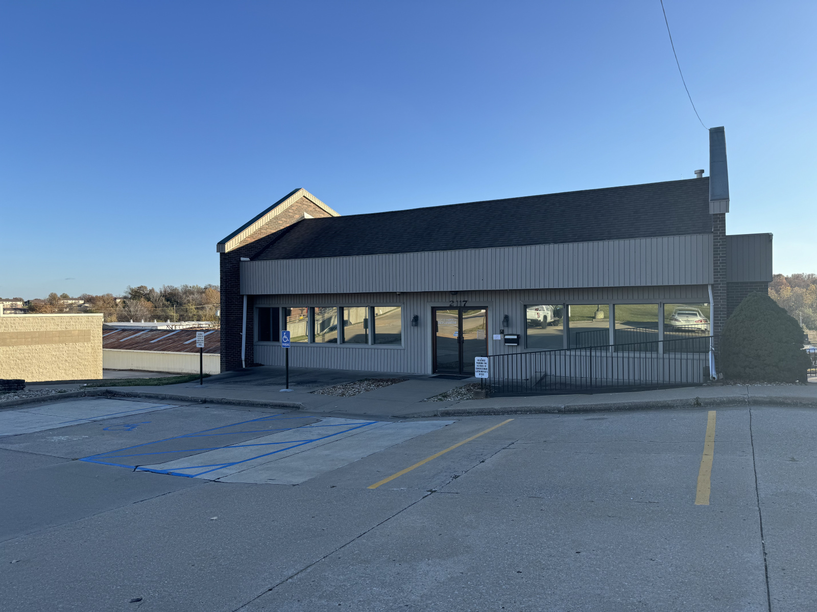 2117 Missouri Boulevard, Jefferson City, Missouri 65109, ,Office,For Lease,Missouri ,1092