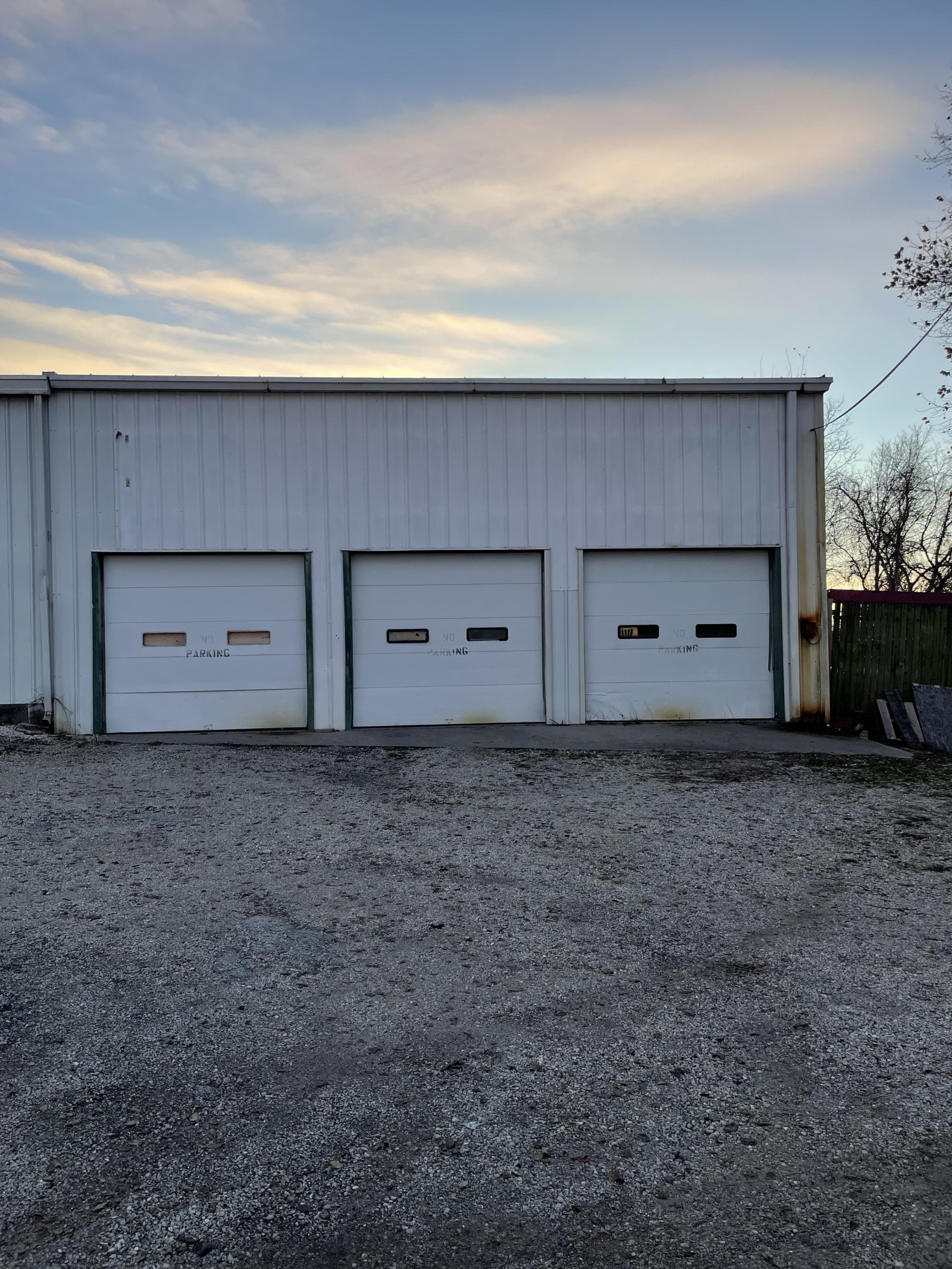 2421 lndustrial Drive, Jefferson City, Missouri 65109, ,Industrial,For Lease,lndustrial,1094