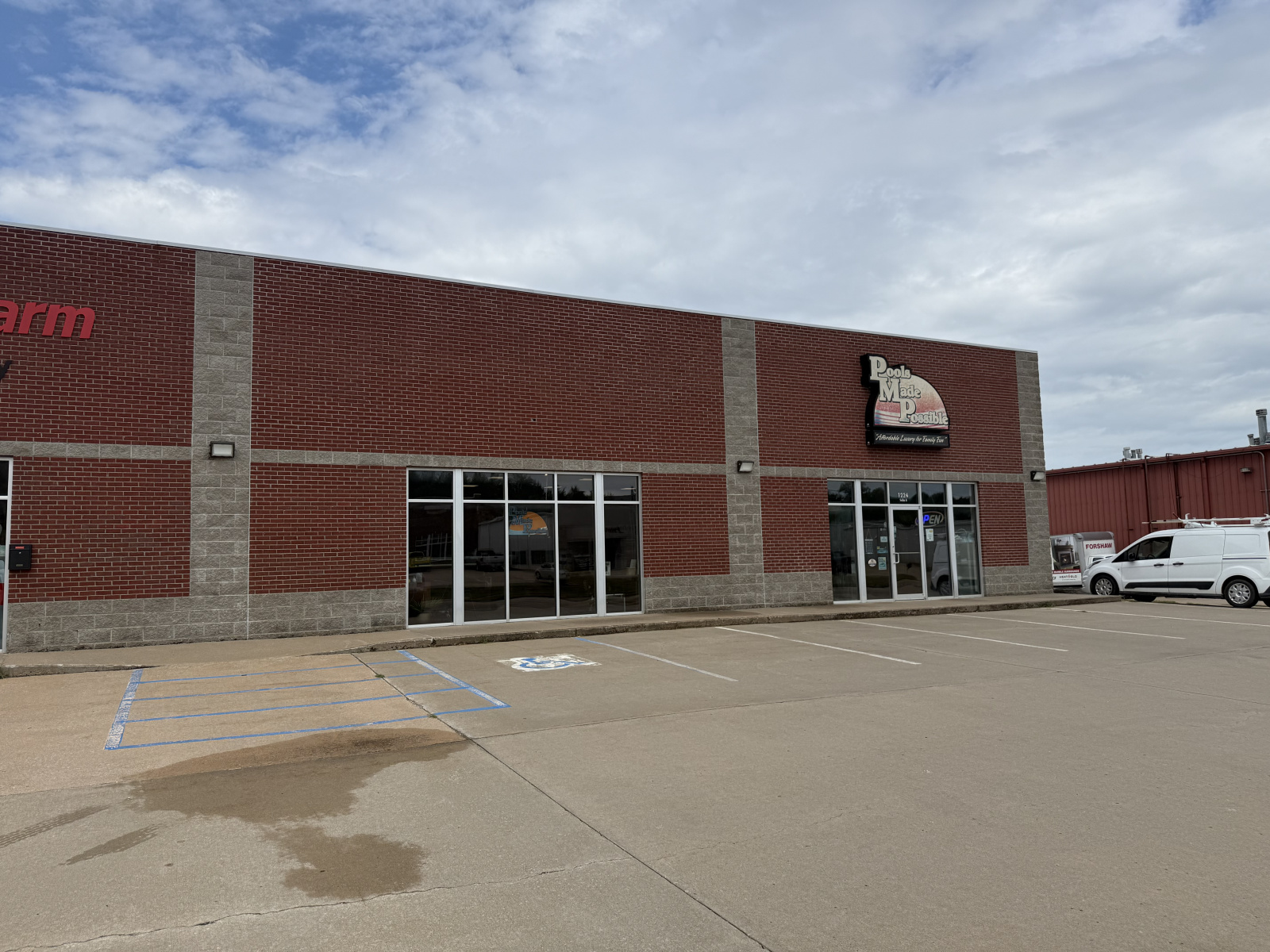 1224 Creek Trail Drive, Jefferson City, Missouri 65109, Call for details , Call for details ,Call for details,Retail,For Lease,Creek Trail ,1122