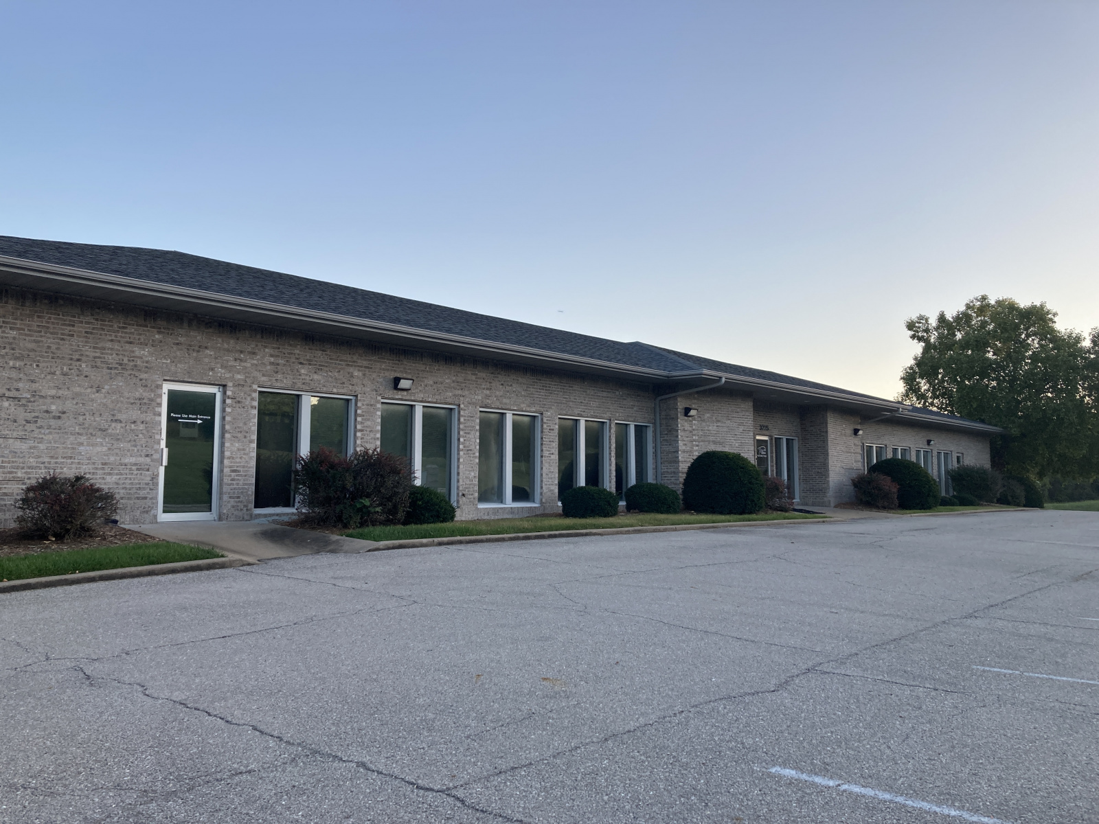3225 Truman W, Missouri, Call for details , Call for details ,Call for details,Office,For Lease,Truman,1130